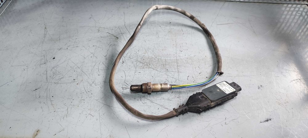 Senzor injectie adblue volkswagen vw touran 2 DFE 2.0 cod 04L907807AN