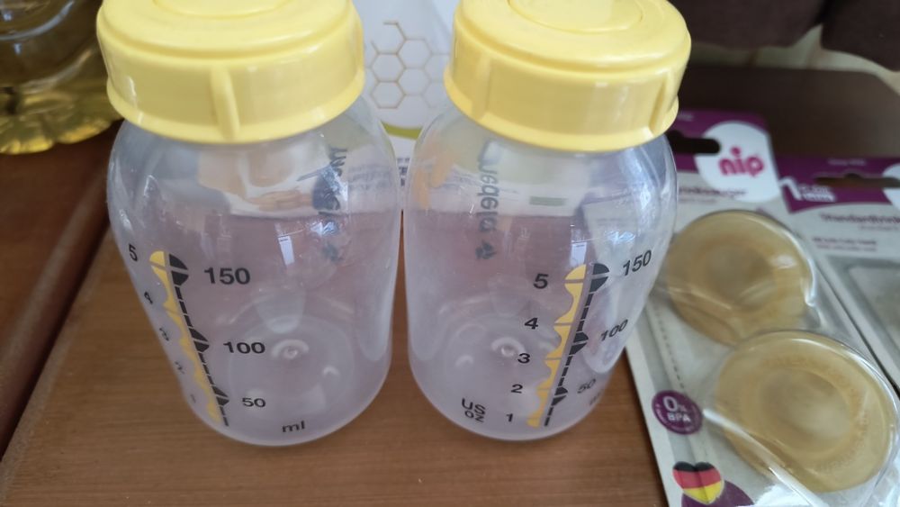 Контейнери за кърма medela