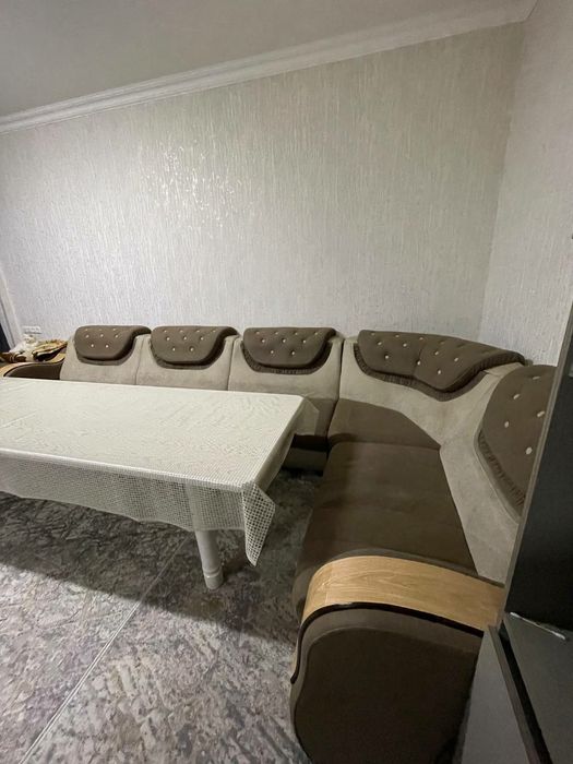 Гостиный угловой диван