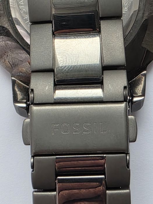 Vând ceas quartz Fossil