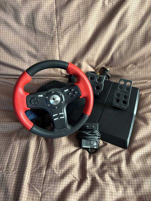 Руль Logitech Formula Force EX с педалями и отдачей (ПК)
