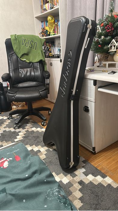 Продам Jackson RR3