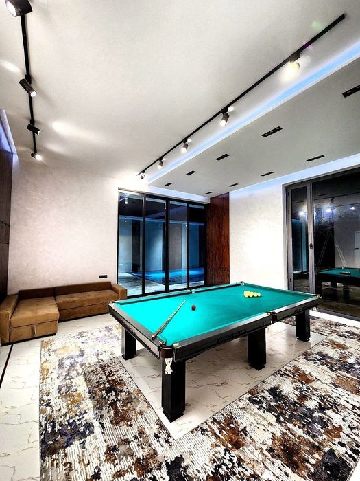 Оила ва Улфатлар учун AMG MERCEDES  18 кишилик