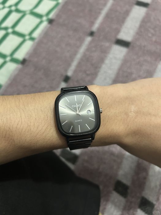 часы Casio , черного цвета