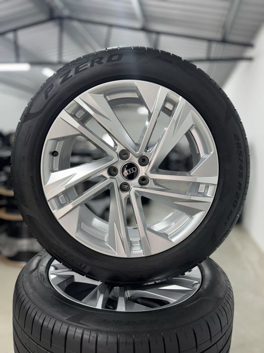 Jante Audi Q7 R20 Originale Pirelli de vara 99% 35/2024 AO1