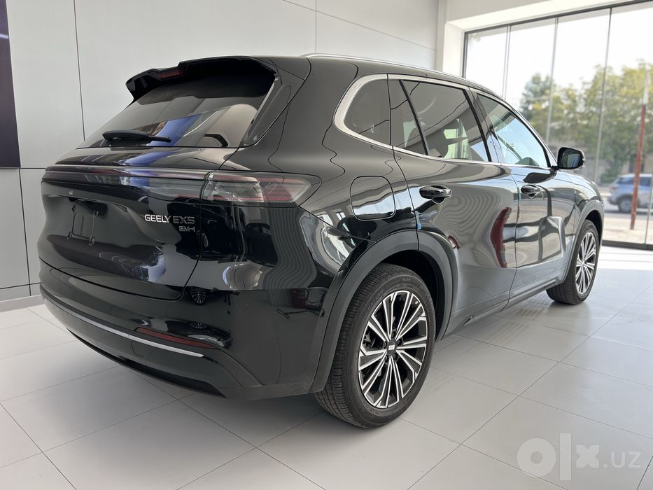 Продаётся Geely ex5 Em i Гибрид запас хода 1000+