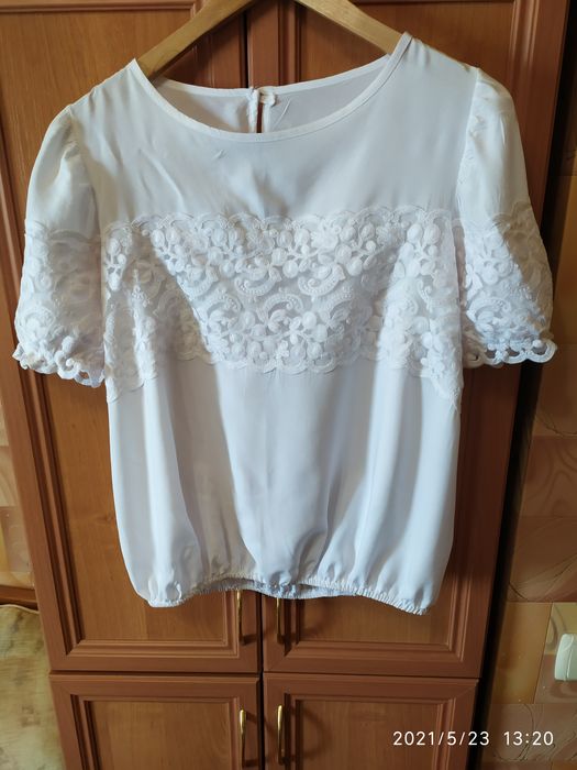 Блузки для девочек, девушек. Любая 2000 тенге.