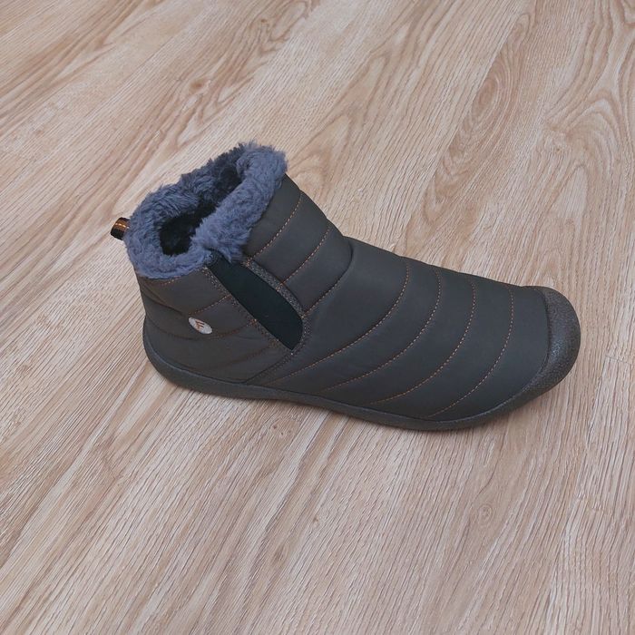 Мужские зимнии полусапожки 45 размера.