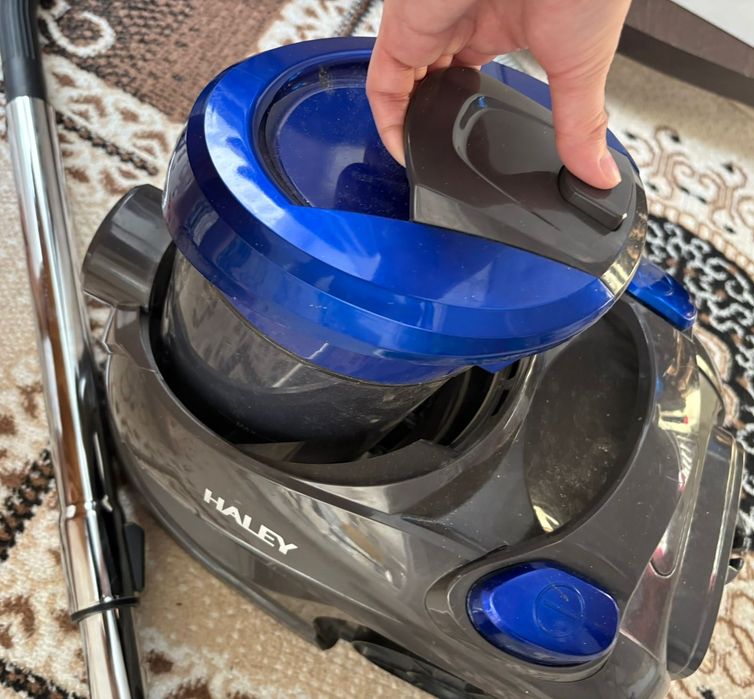 Продам пылесос Haley