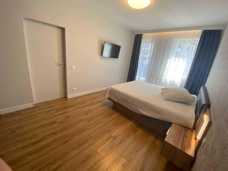 Продава се Тристаен апартамент в София, Толстой - 95 кв.м за 1379 €/кв.м - Снимка #3