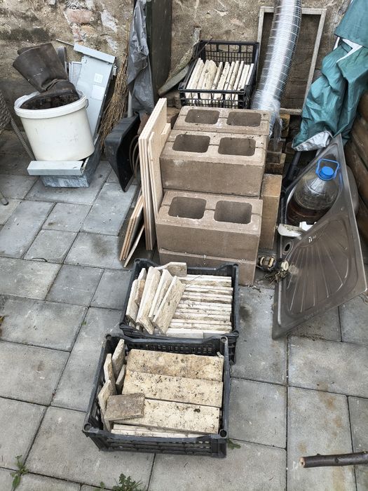Materiale de construcții rămase