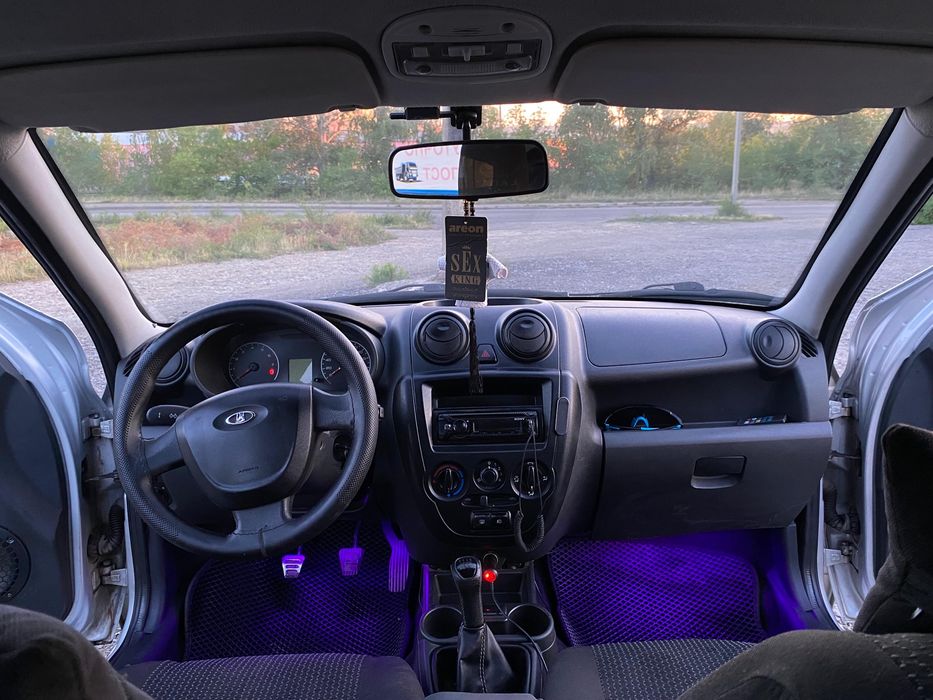 Lada Granta 2012
