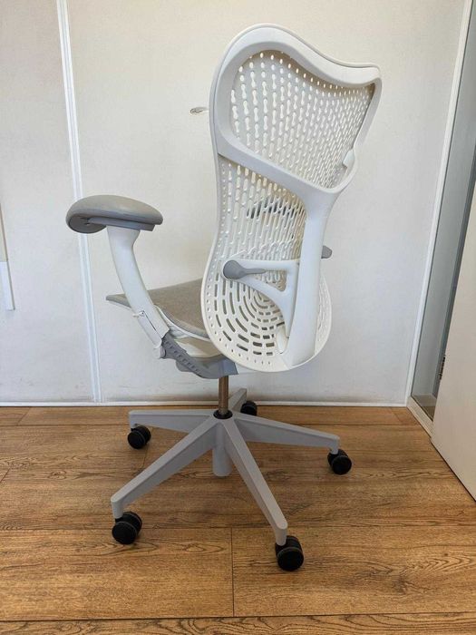 Refurbished Herman Miller Mirra 2 Alpine