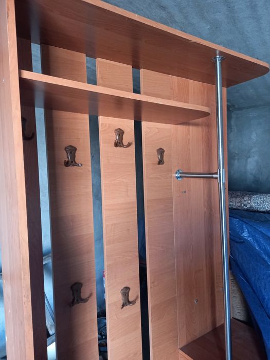 Продаётся Прихожая.