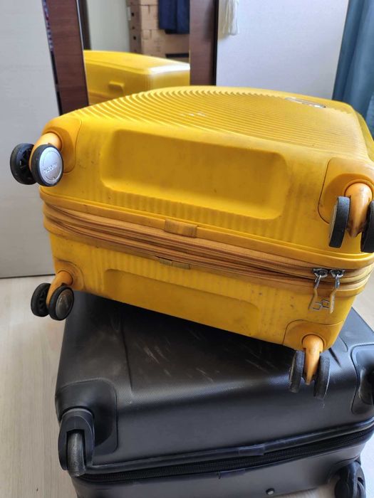 Trolere geamantan cala American Tourister mare cu 4 roti, Polyester