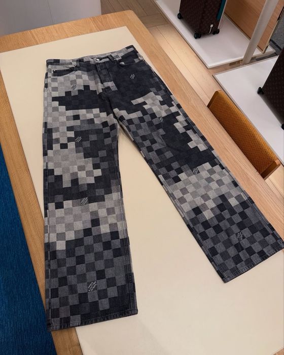 Louis Vuitton Monogram Дънки