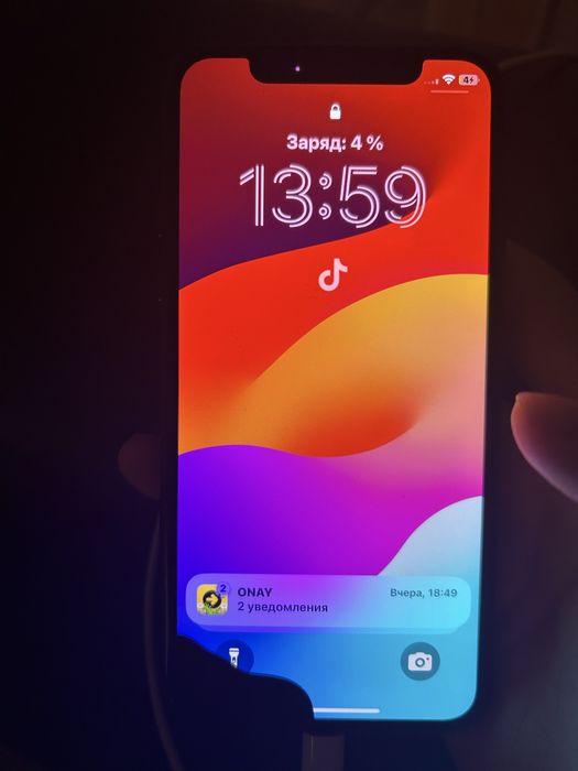 IPhone xs в плохом состоянии