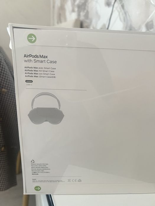 Продается AirPods Max люкс новый