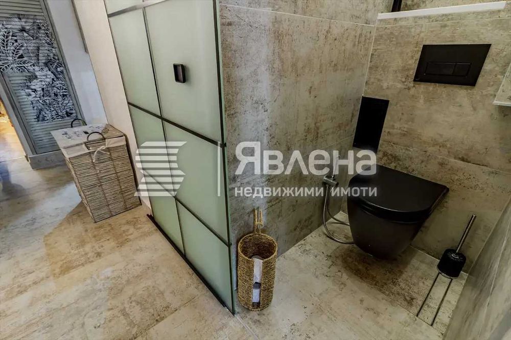 Продава се Двустаен апартамент в София, Център - 64 кв.м за 2351 €/кв.м - Снимка #5