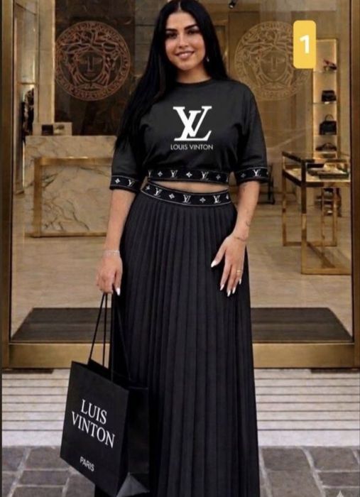 Louis vuiiton 2 piese tricou+fusta lunga