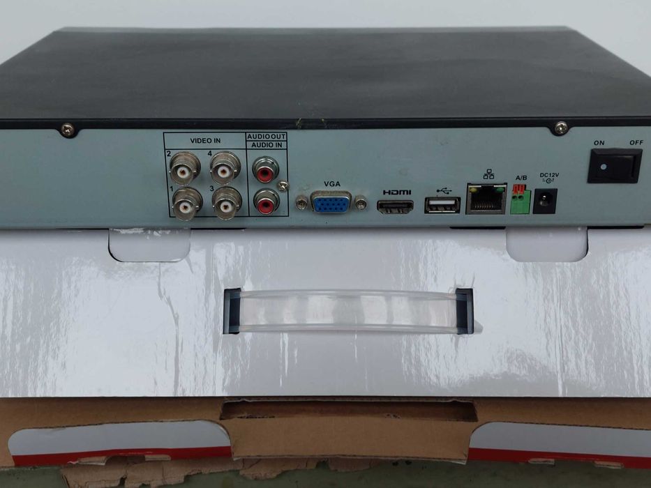 Продавам цифров  DVR 4 канален Dahua