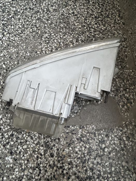 Преден ляв фар за Skoda