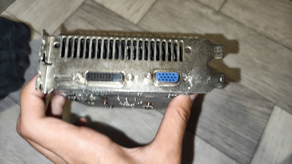 GTX 750 хорошее состояние продам