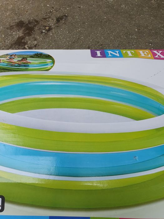 Piscină pentru  apa