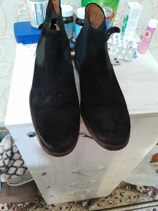 Продаётся мужские 2 пары итальянский полусожки