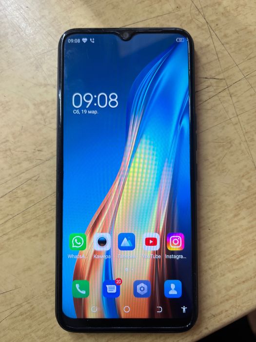 Продам телефон Tecno Spark 7