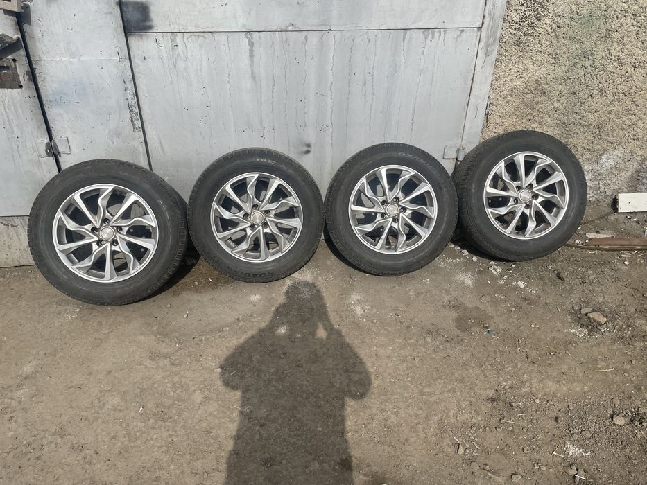 Продам диски с резиной