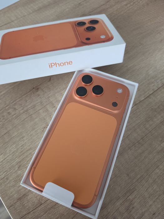 Vand Iphone 17 Pro, NOU