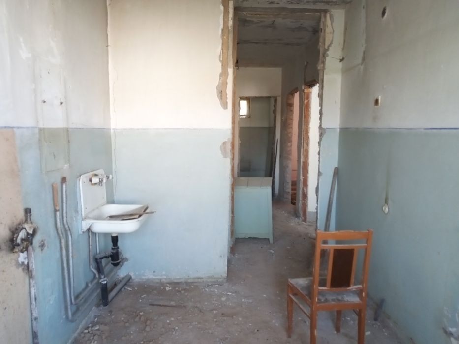 Продам квартиру своя 2х ком можно переделать в 3х