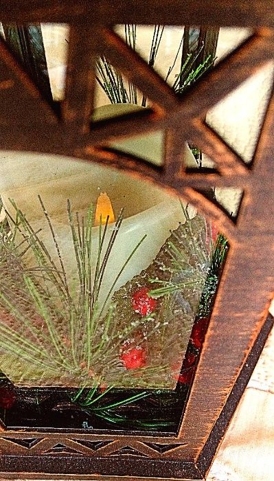 Декоративен фенер с лед крушка и батерии нов!