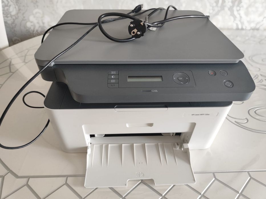 HP Laser MFP 135w — принтер