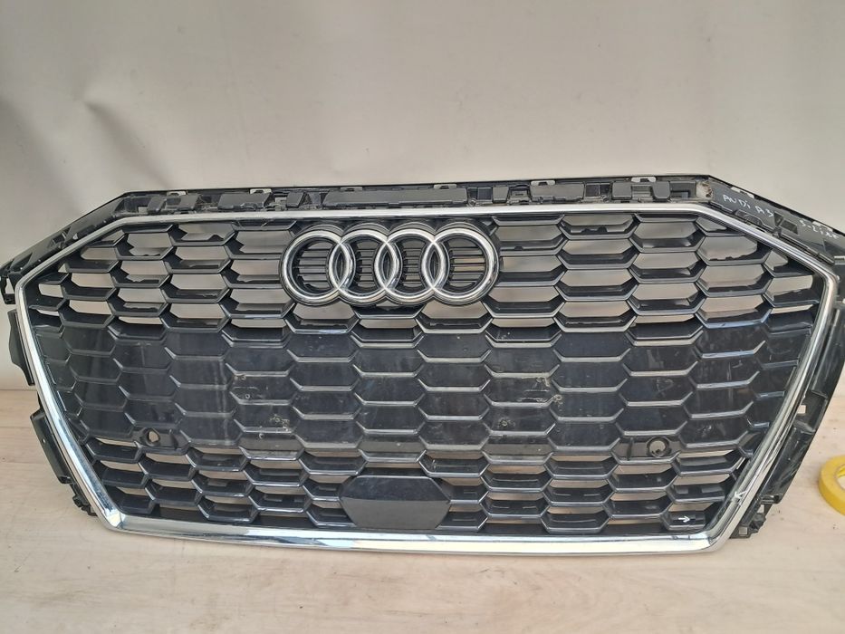 Грил решетка  Audi A3 S line  2021/24г
