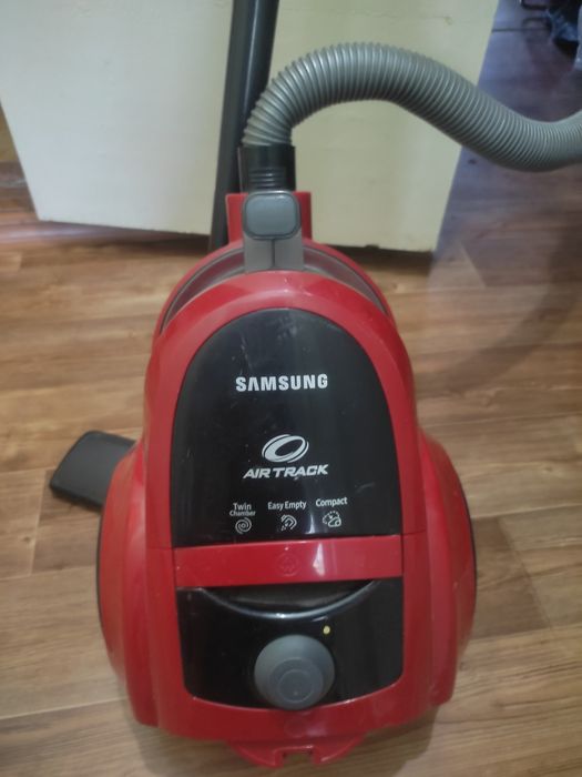 Пылесос Samsung 10000 тенге