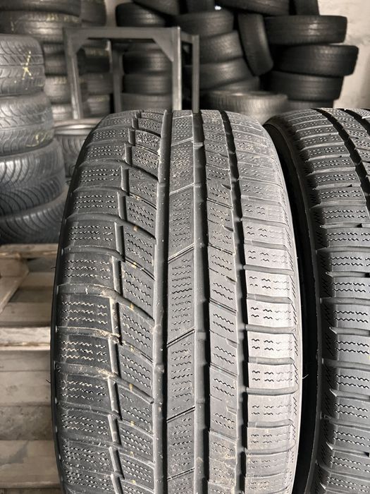 2 anvelope iarna 225/40/18 , toyo !