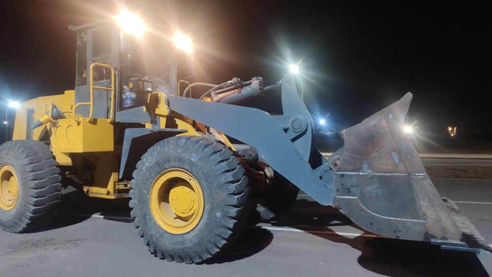 Услуги погрузчика/грейдера