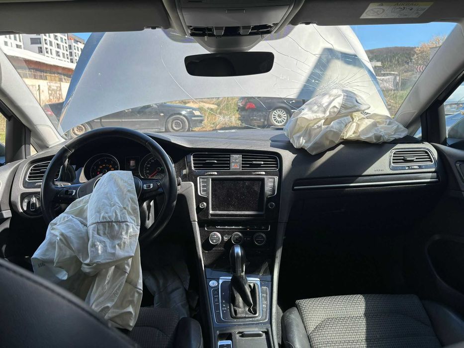 Dezmembrez Vw Golf 7 Highline 1.4 Tsi CZDA 150 Cai DSG 7 81.000 km