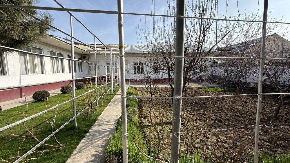 Охунбобоев Олмазор 6,8 сотки вдоль дороги