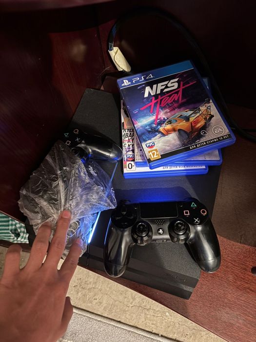 Плэй стейшен 4 слим