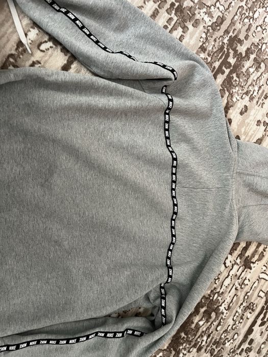 Оригинален NIKE екип  S размер