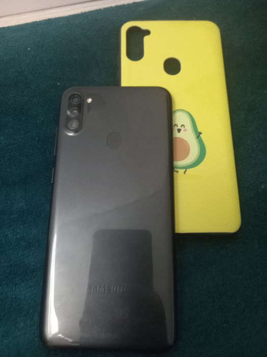 Продам телефон Samsung A 11