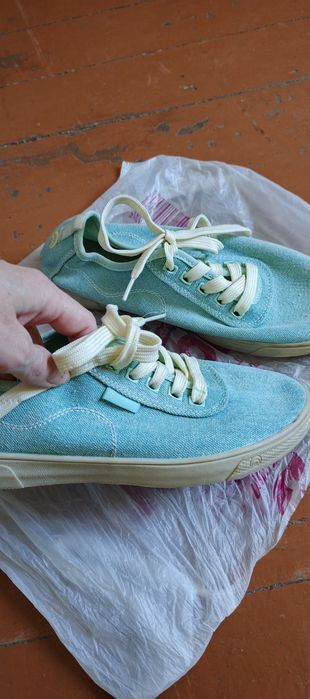 Кеды зелёные удобные