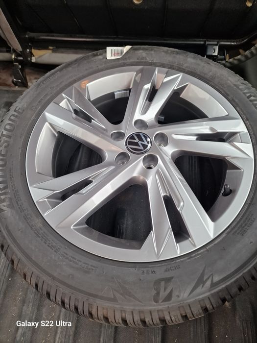 Volksvagen /Skoda Camig 5х100 17 цола Skoda Kamig +Гуми 205 55 17 Brid