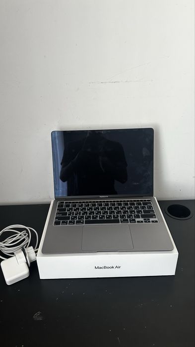 Macbook air m1 8/256