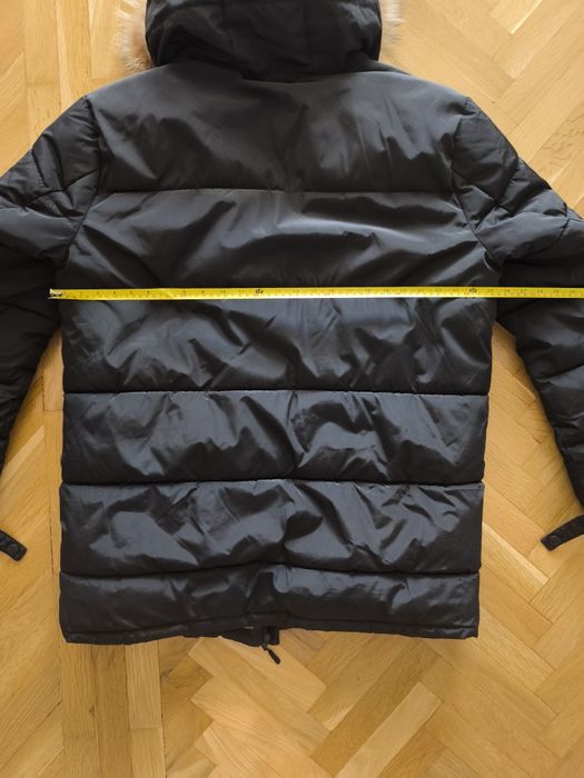 Мъжко яке Pull and Bear с естествен пух