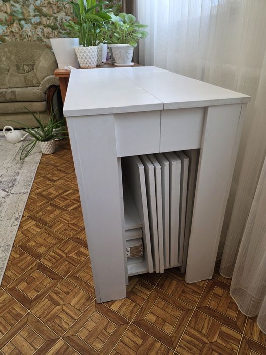 Продам стол для гостиной