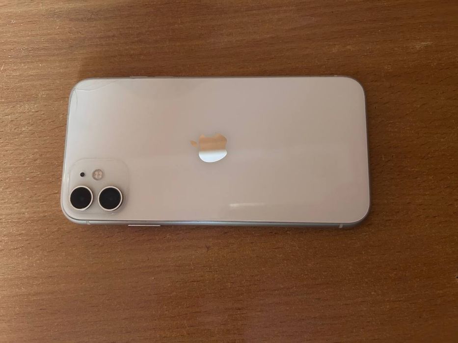 Продам Iphone 11